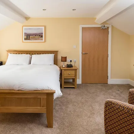 Hotel The Old 4*